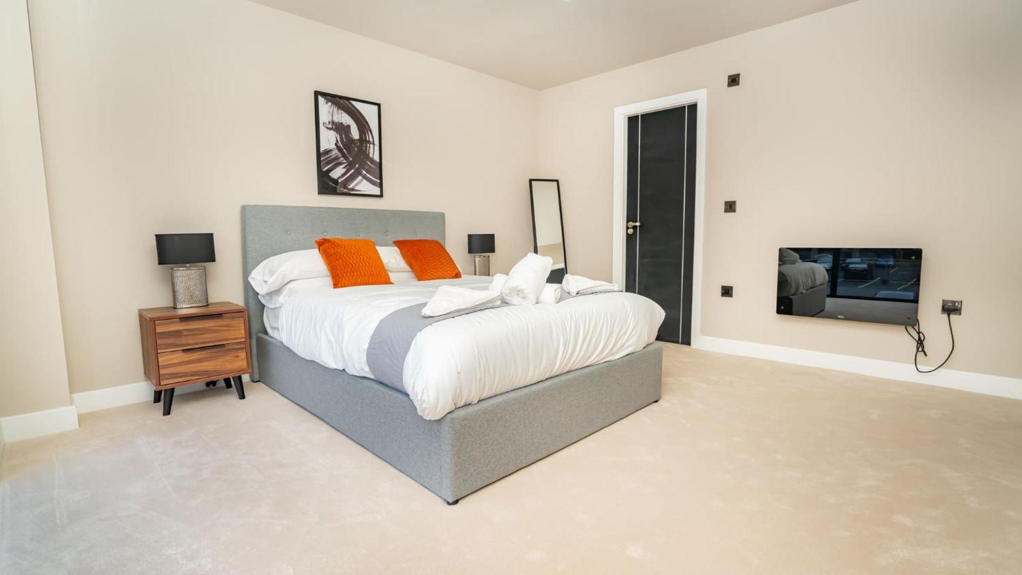 Stylish And Bright 2 Bed In * Birmingham