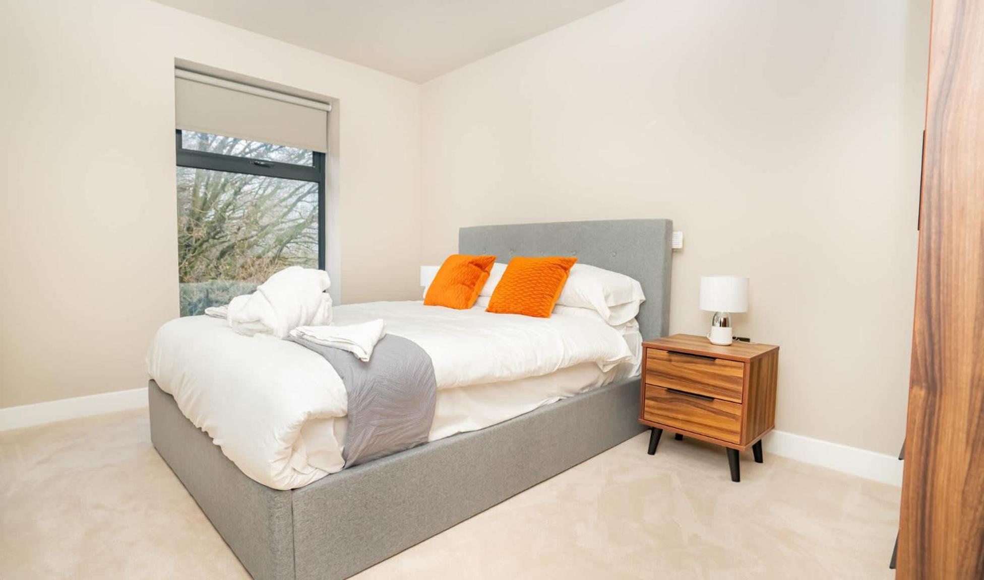 Apartment Stylish And Bright 2 Bed In *