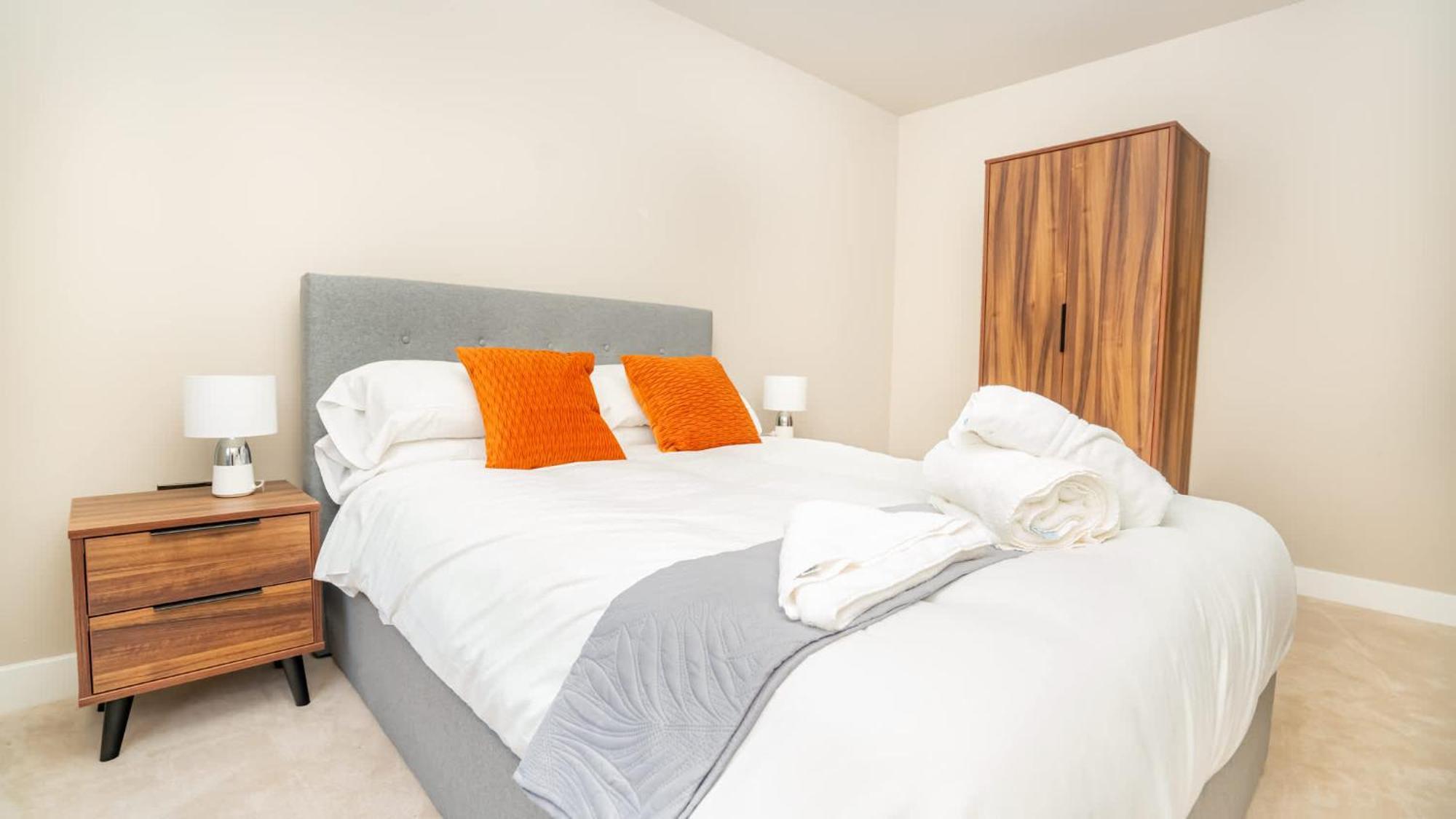 Stylish And Bright 2 Bed In * Birmingham
