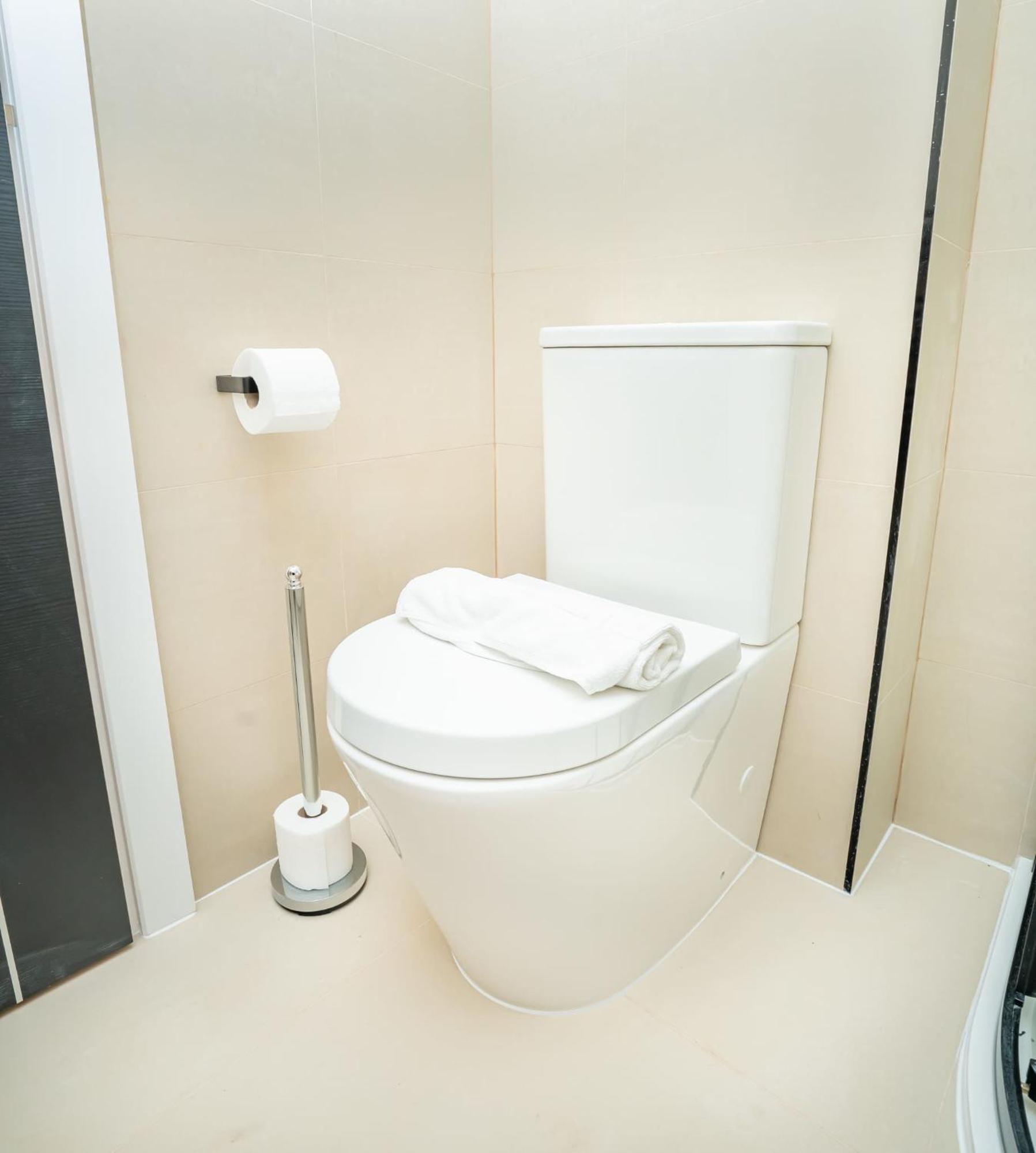 Stylish And Bright 2 Bed In Apartment Birmingham