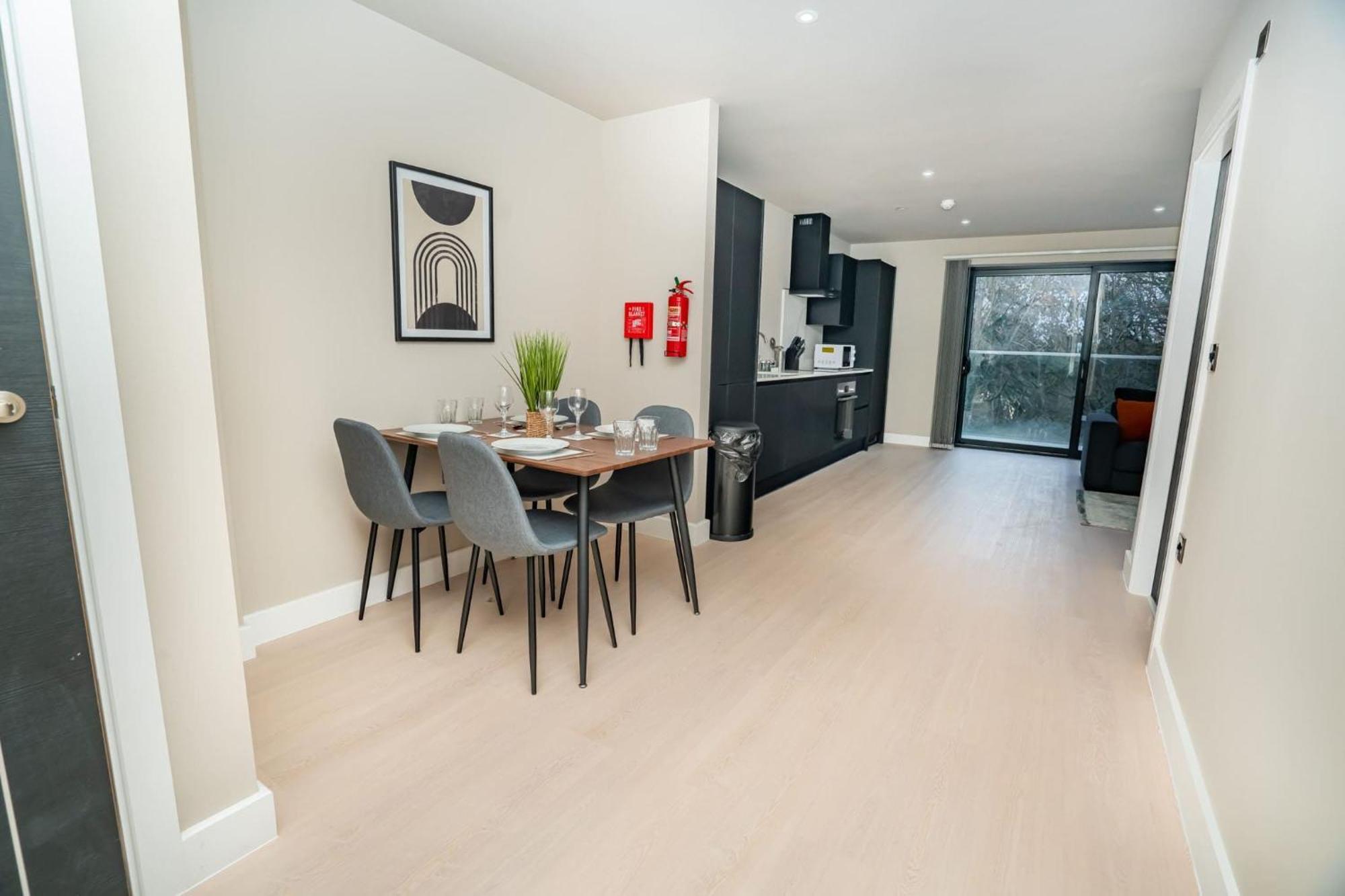 Apartment Stylish And Bright 2 Bed In Birmingham